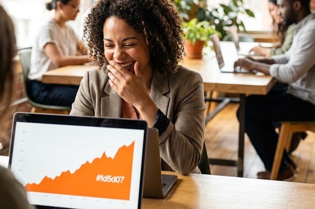 Host Premiera servers in California